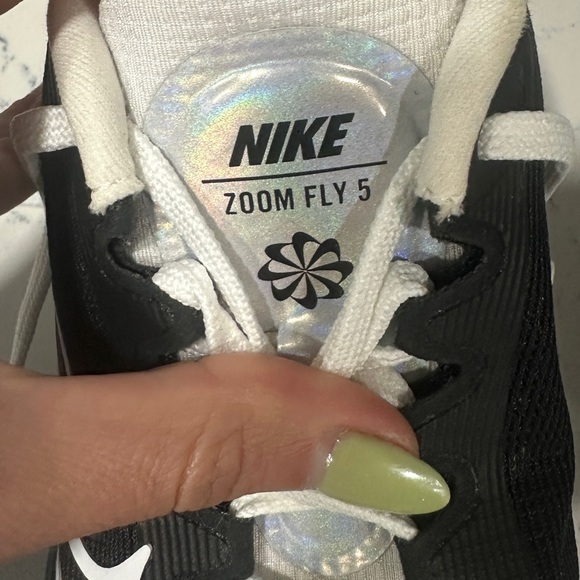 Nike Women’s Zoom Fly 5 Premium Carbon Plate Running Shoes - Picture 7 of 8